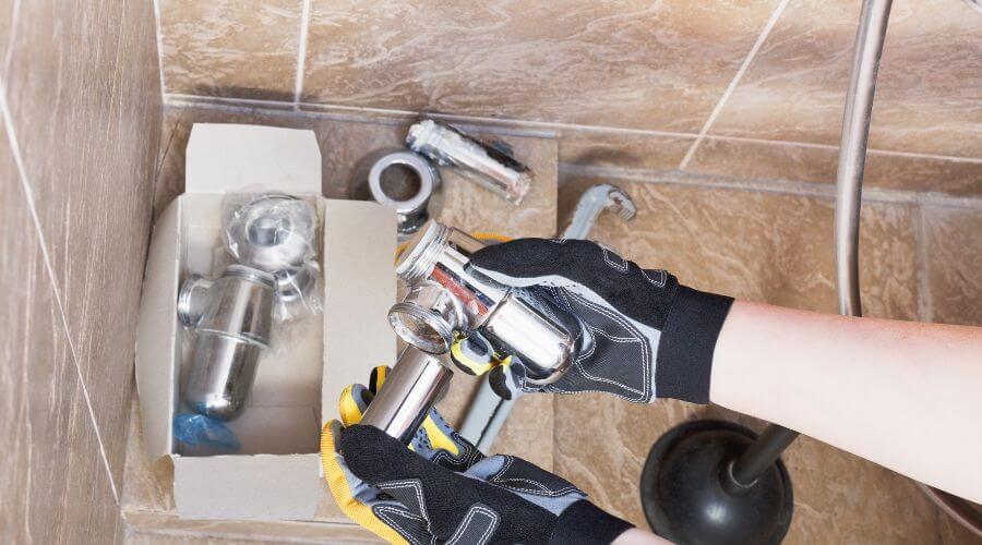 Professional gutter cleaning in Dowagiac, MI